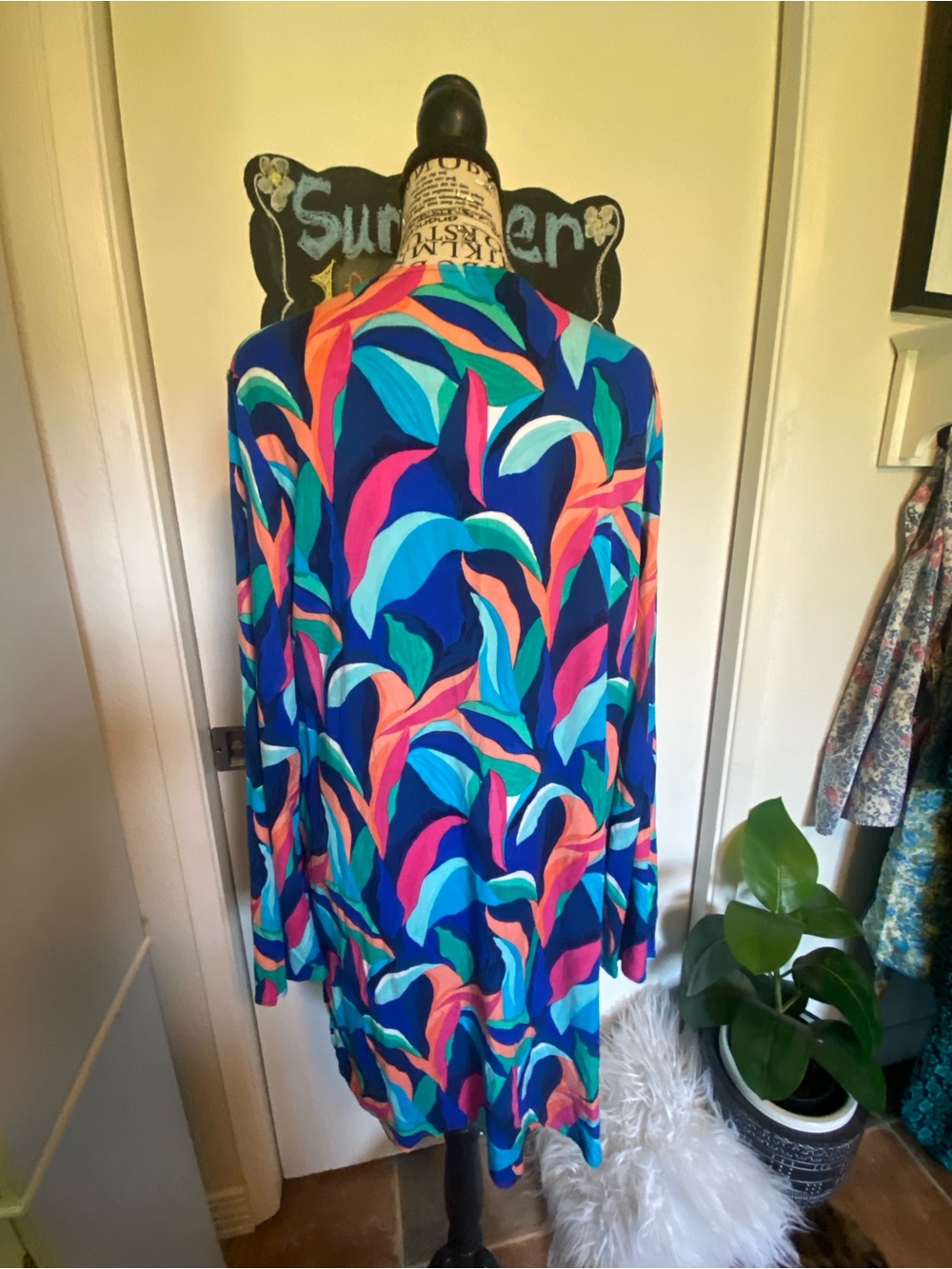 La Blanca Tropical Leaf Print Tunic in Blue, Teal, Coral and Pink NWOT